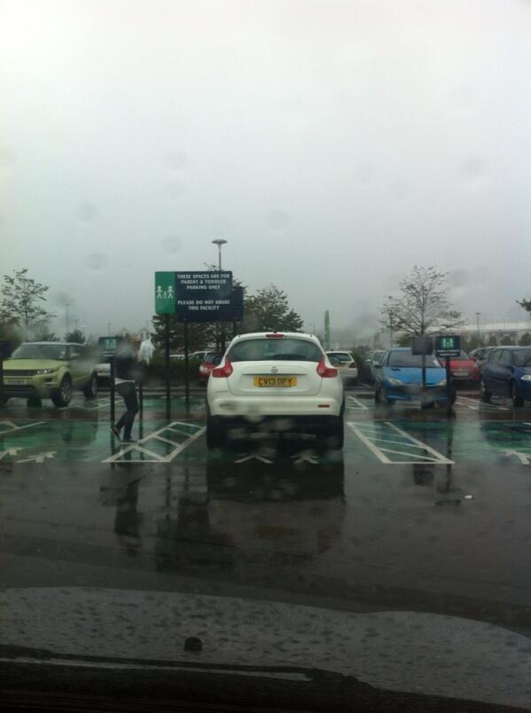 CV13 OFY displaying Selfish Parking