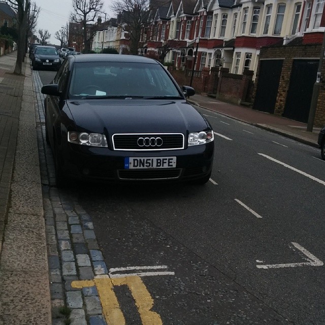 DN51 BFE displaying Inconsiderate Parking