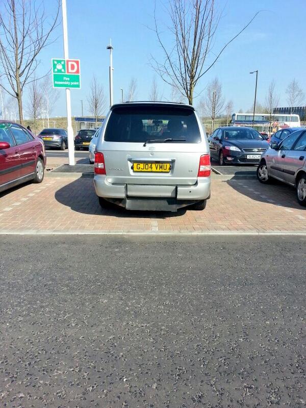 GJ04 VMU is a crap parker