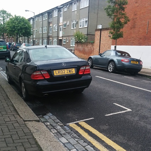 LK02 ZWG displaying Inconsiderate Parking