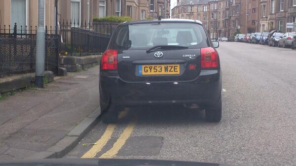 GY53 WZE displaying Inconsiderate Parking