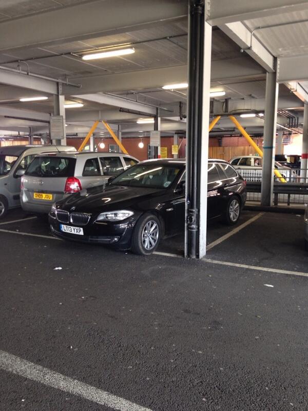 LT13 YXP displaying crap parking