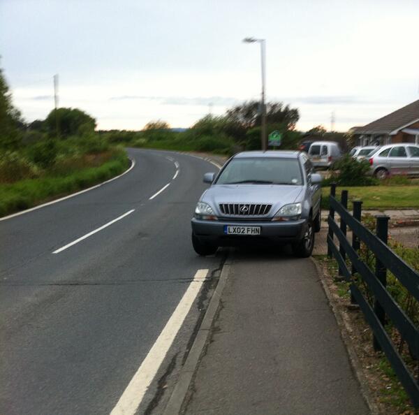 LX02 FHN displaying Inconsiderate Parking
