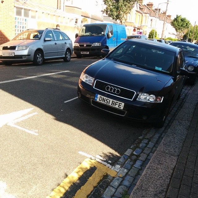 DN51 BFE displaying Inconsiderate Parking