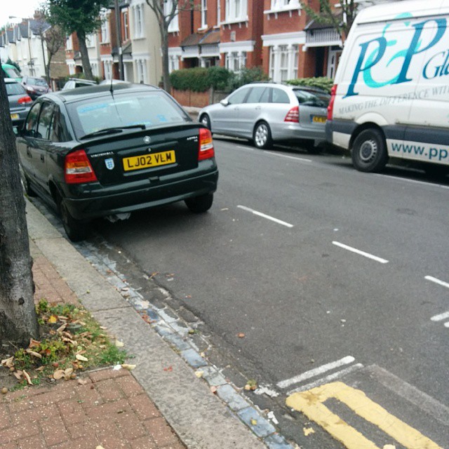 LJ02 VLM is an Inconsiderate Parker