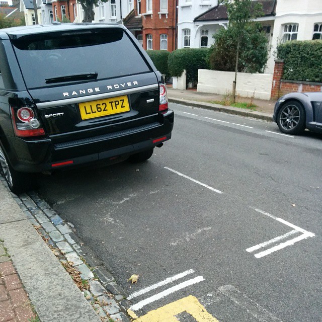 LL62 TPZ displaying Inconsiderate Parking