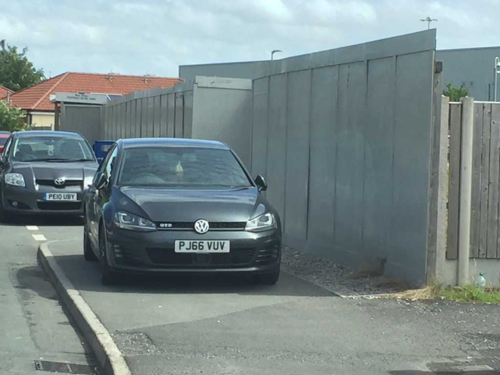 PJ66 VUV is a Selfish Parker