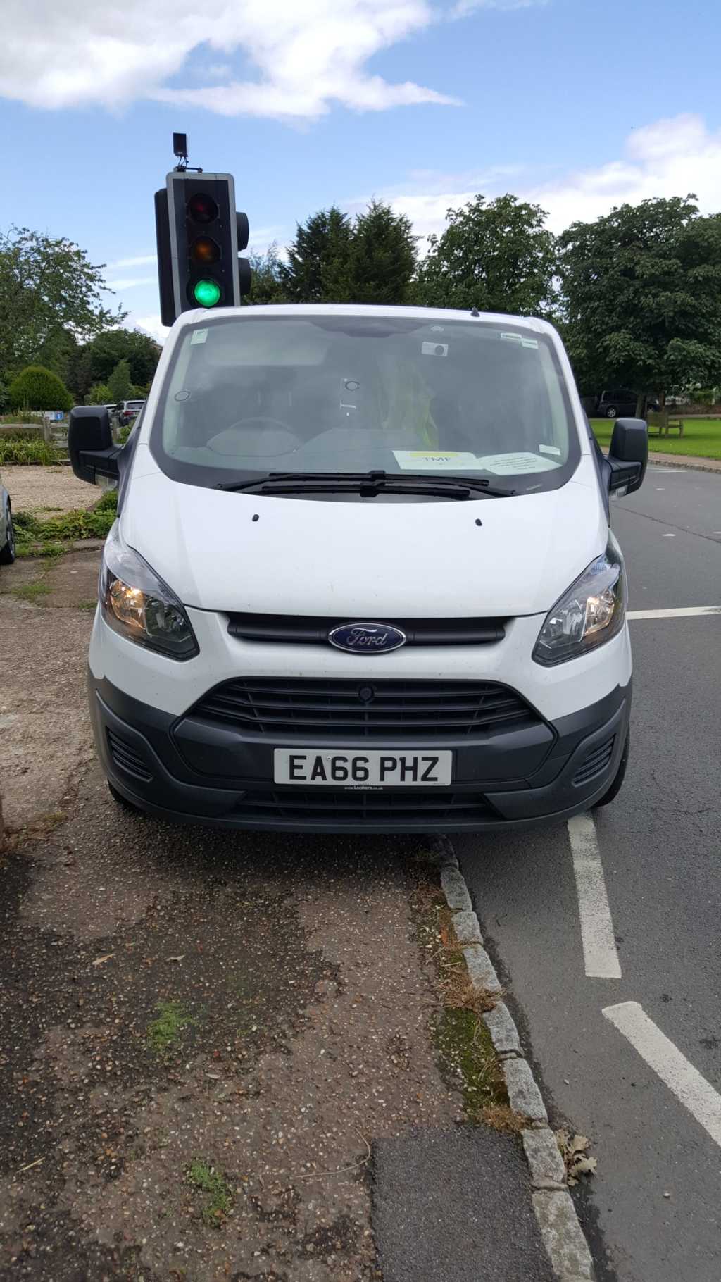 EA66 PHZ is a Selfish Parker