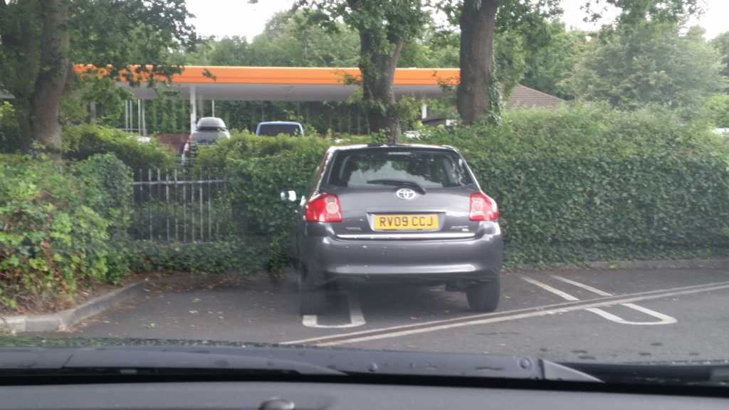RV09 CCJ displaying Inconsiderate Parking