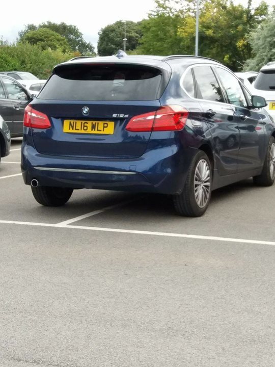 NL16 WLP displaying Inconsiderate Parking