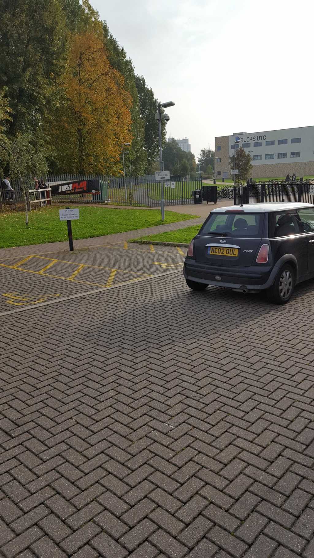 NC02 OUL displaying Selfish Parking
