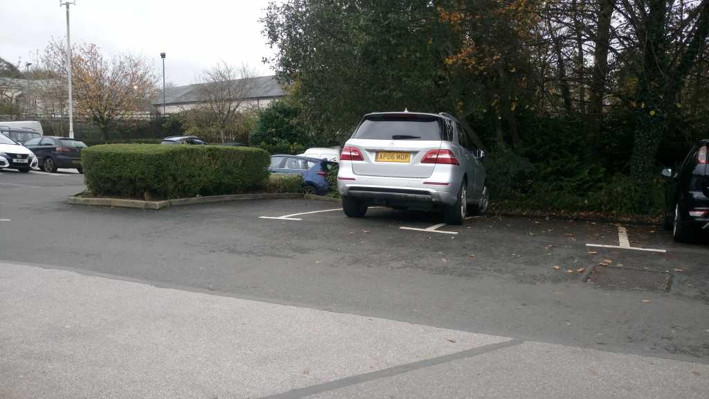 AP06 MOP is an Inconsiderate Parker