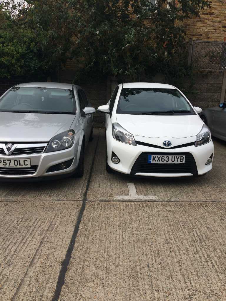 KX63 UYB displaying Selfish Parking