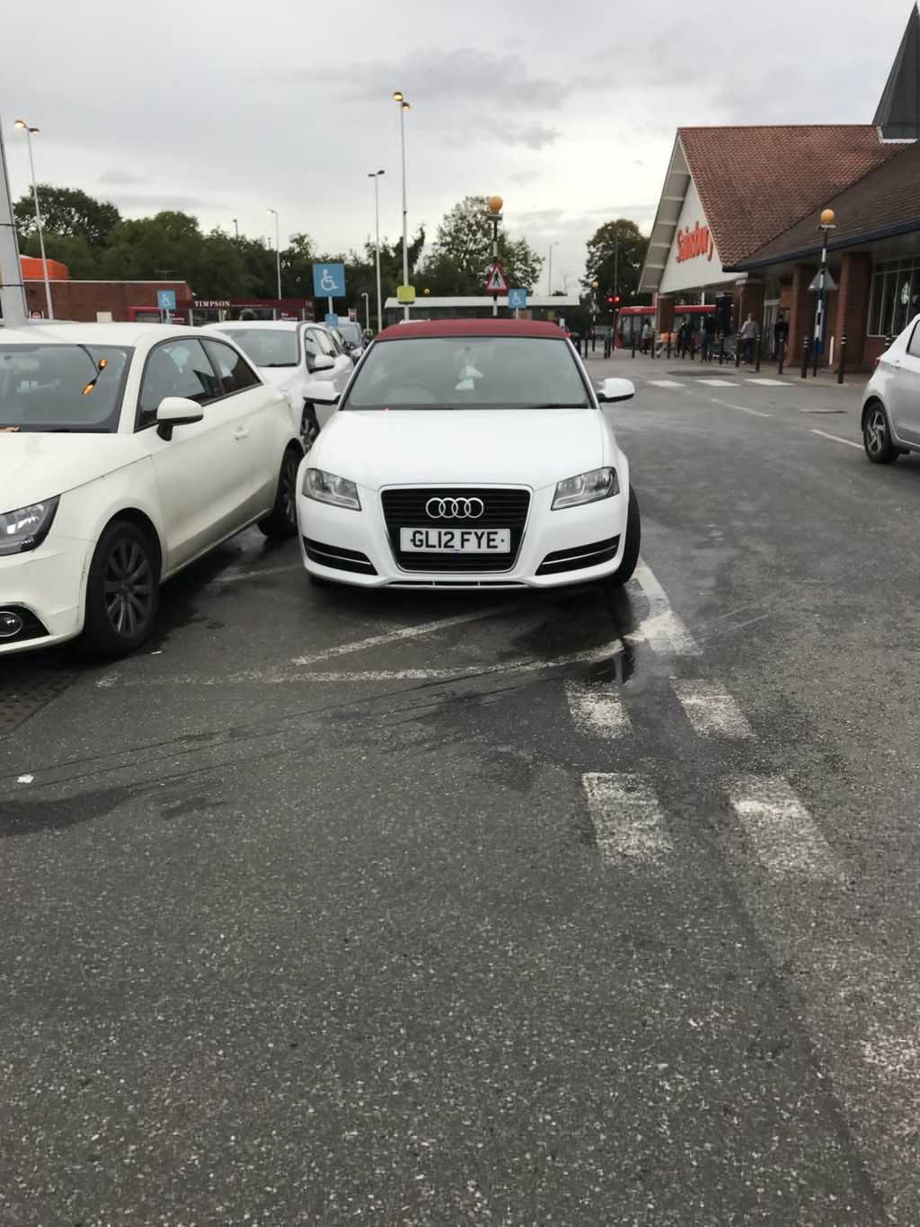 GL12 FYE displaying Selfish Parking