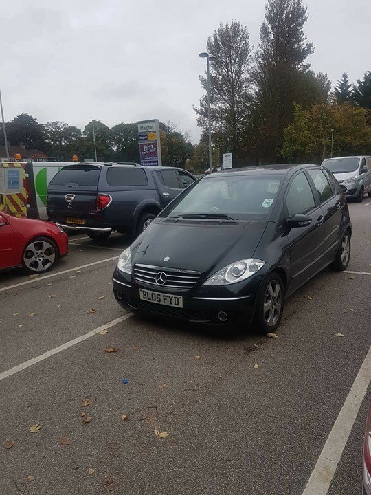 BL05 FYD displaying crap parking