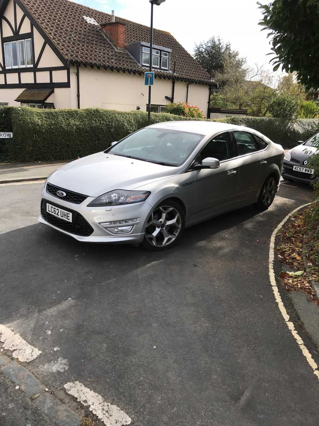 LC62 UHE is an Inconsiderate Parker