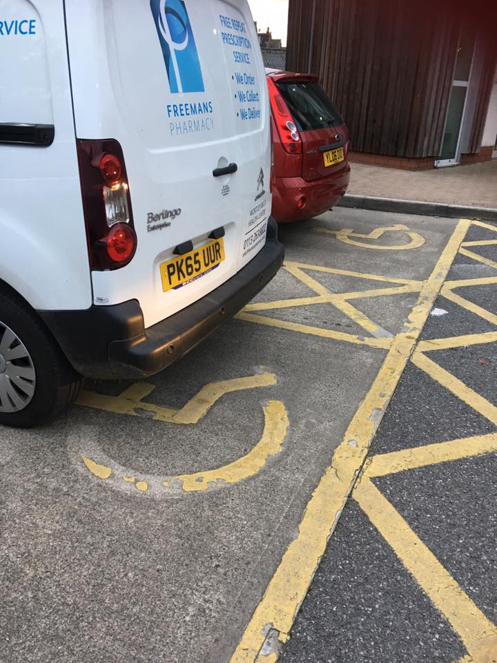 PK65 UUR displaying Selfish Parking
