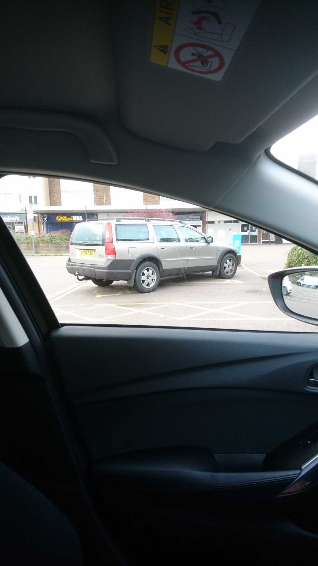 GF04 PXG displaying Inconsiderate Parking