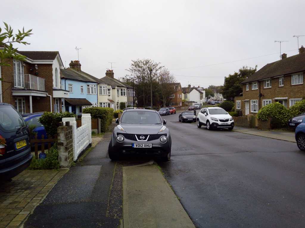 VO12 XHU displaying Inconsiderate Parking