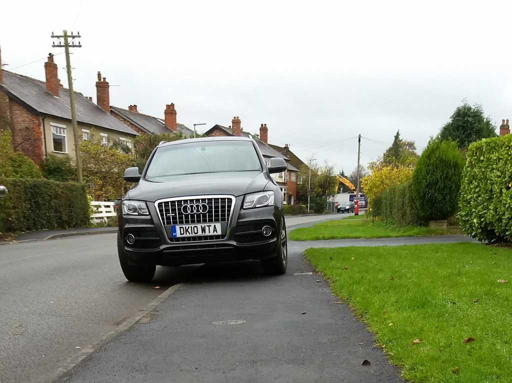DK10 WTA displaying Inconsiderate Parking
