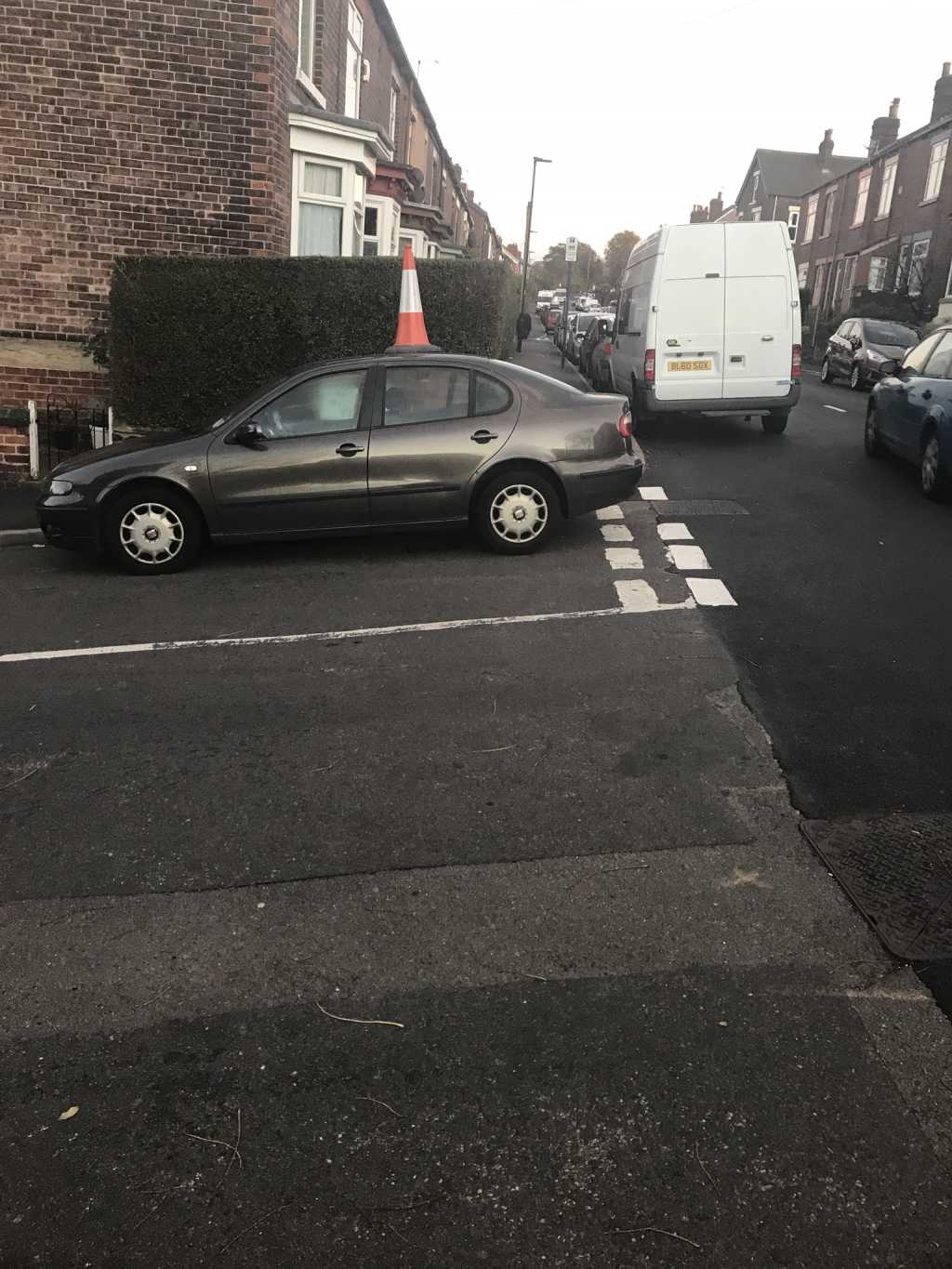 YN03 FOD displaying crap parking