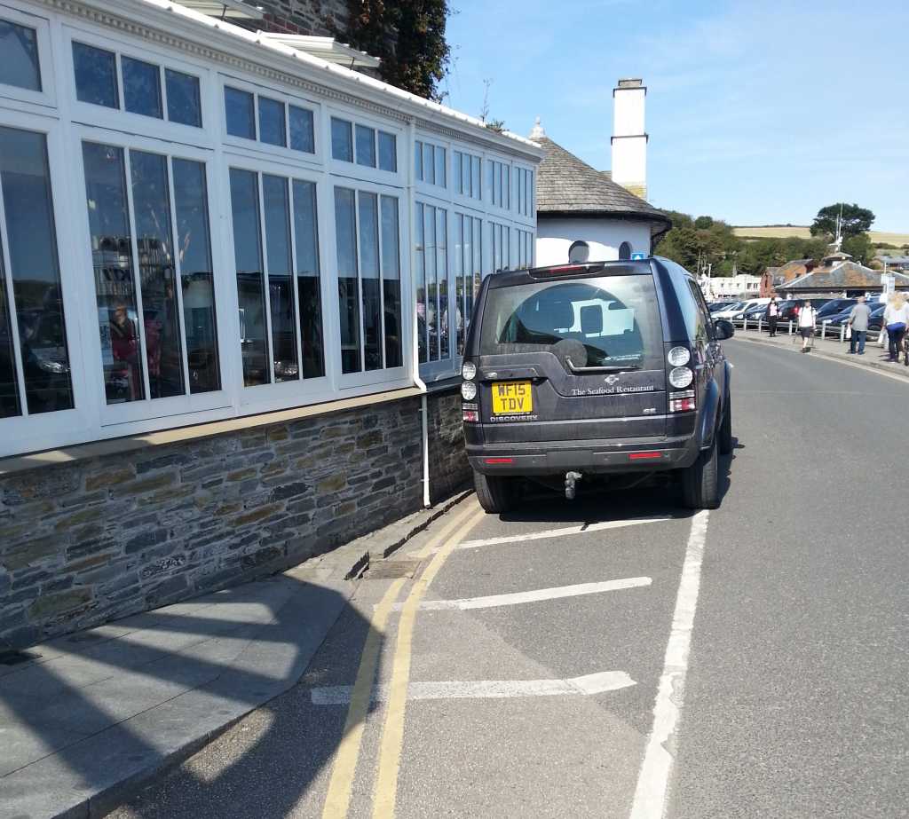 WF15 TDV displaying Inconsiderate Parking