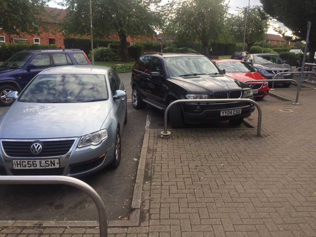 YY04 CSU displaying Selfish Parking