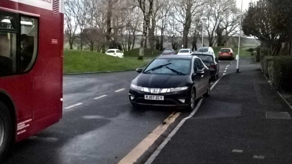 RJ07 ZCY displaying Inconsiderate Parking