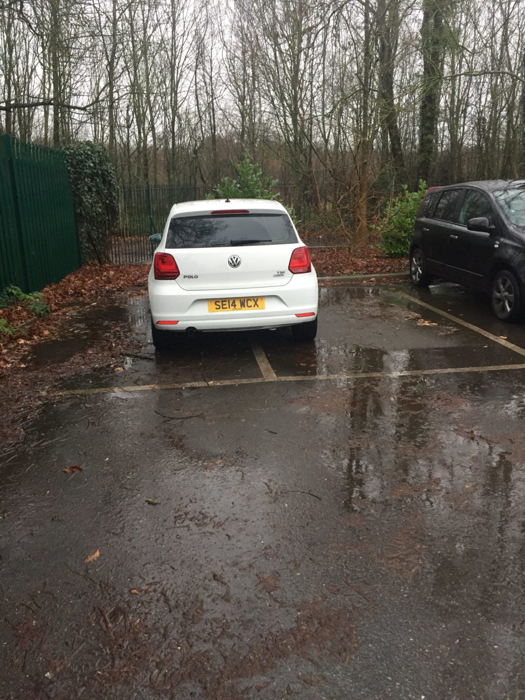 SE14 WCX displaying Selfish Parking