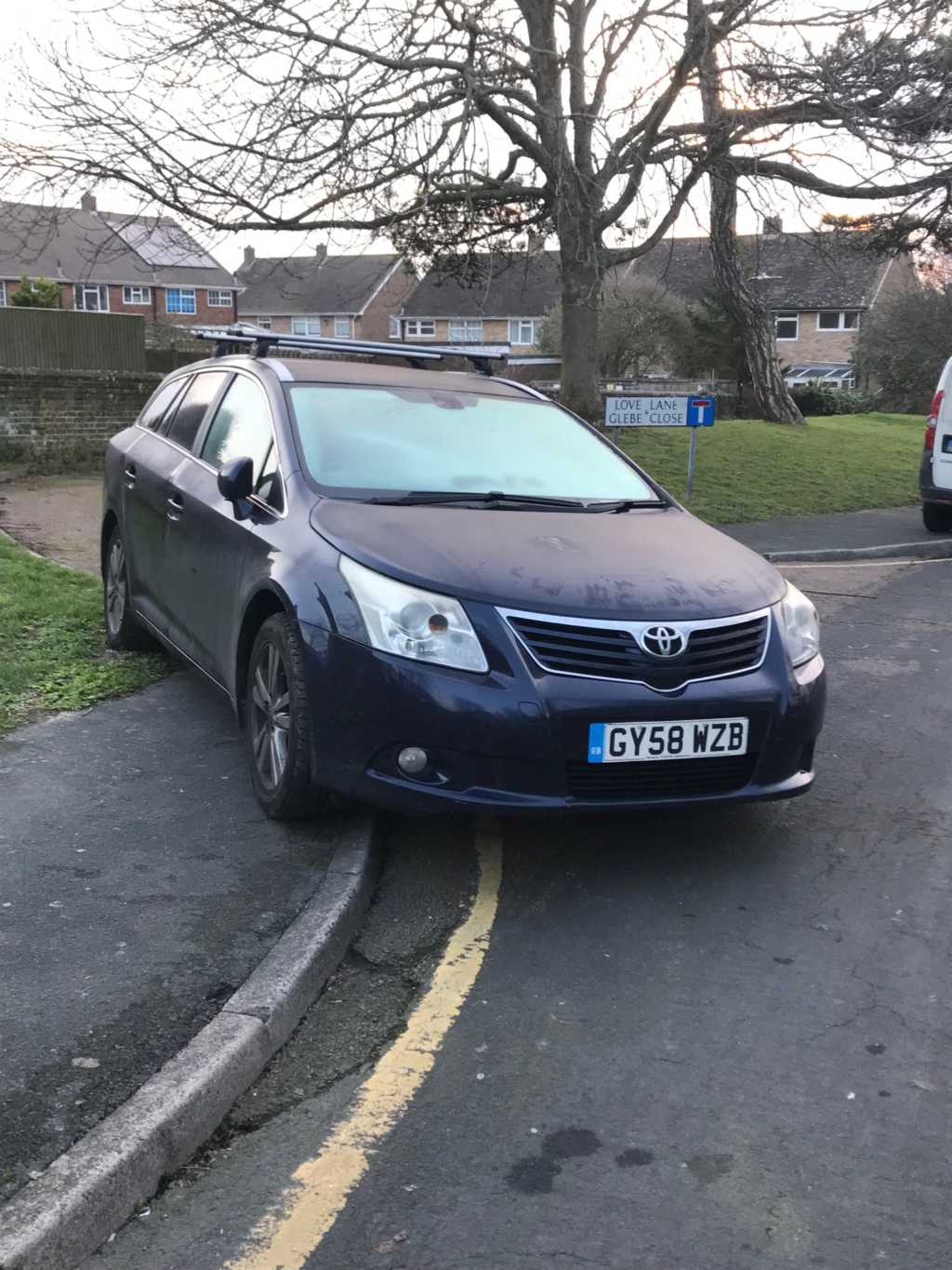 GY58 WZB displaying Inconsiderate Parking