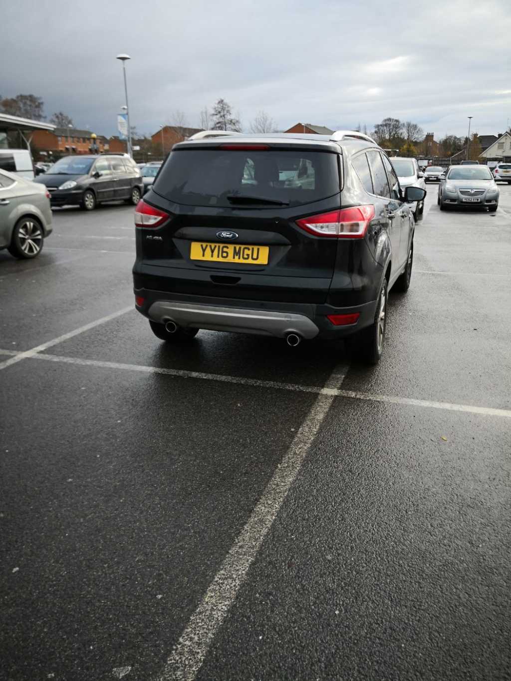 YY16 MGU displaying crap parking