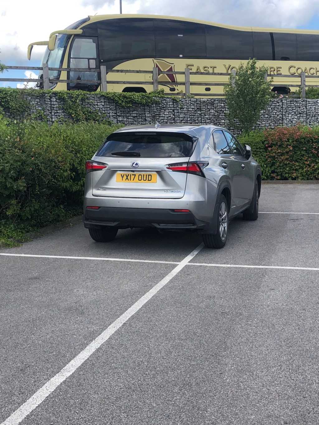 YX17 OUD displaying Selfish Parking