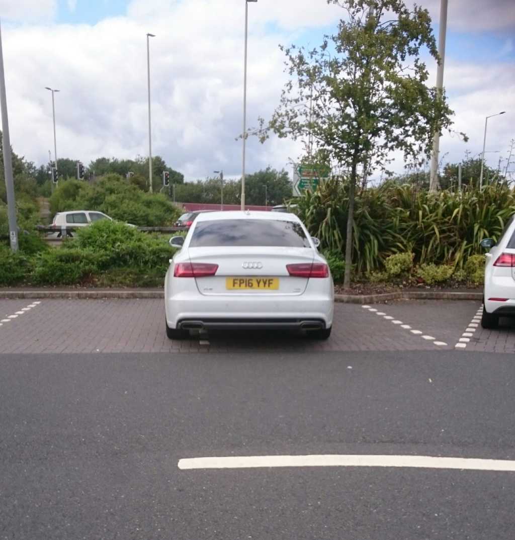 FP16 YYF displaying Inconsiderate Parking