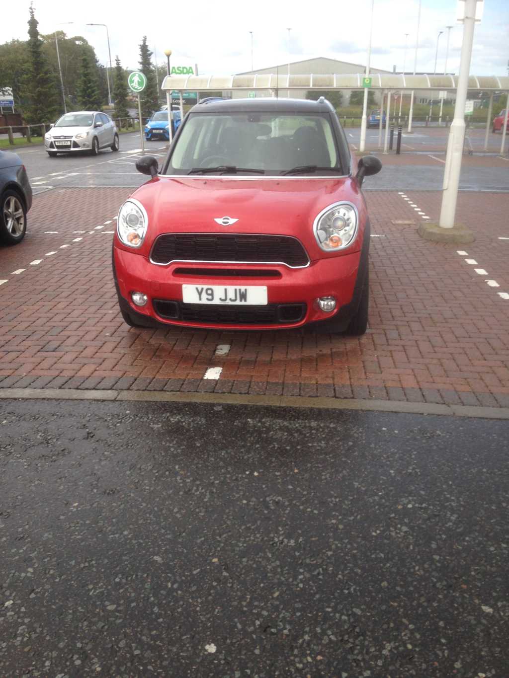 Y9 JJW is an Inconsiderate Parker