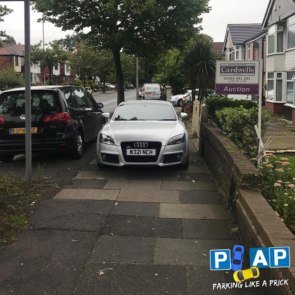 Selfish Parker W321 NCH /></div>
            
                        
                <div class=