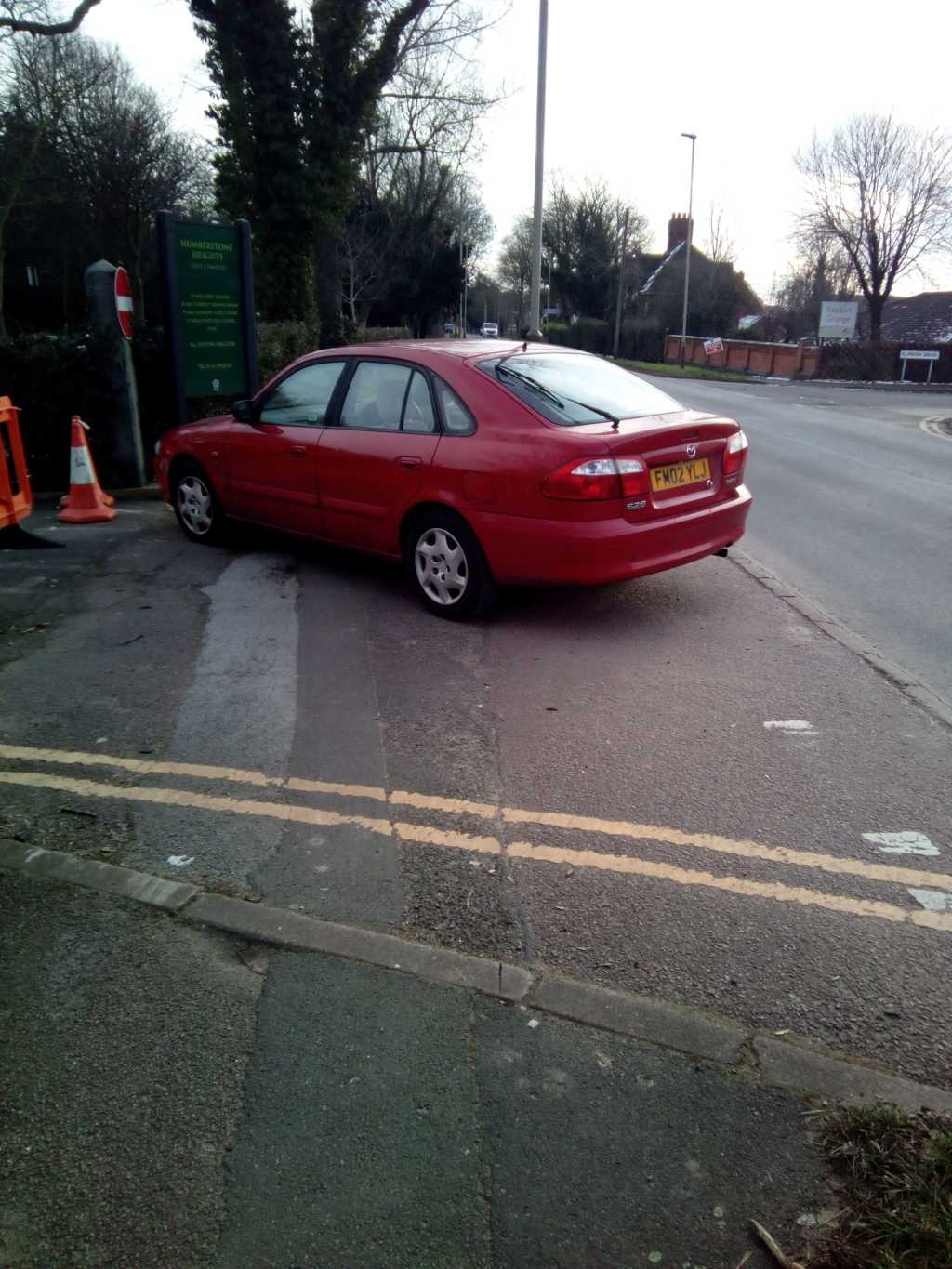 FM02 YLJ is an Inconsiderate Parker