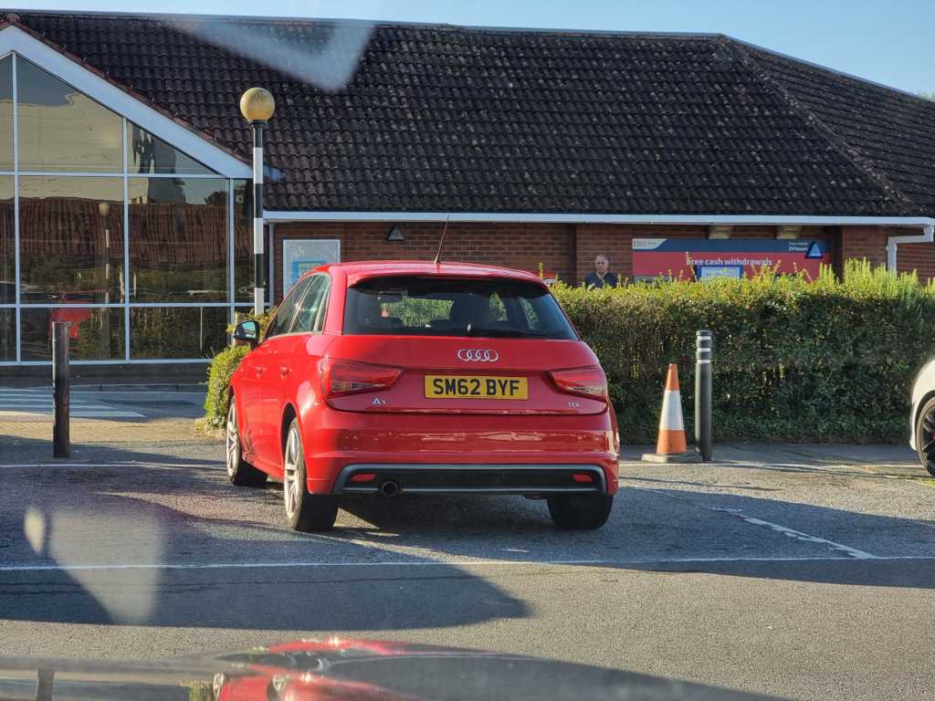 SM62 BYF displaying Inconsiderate Parking